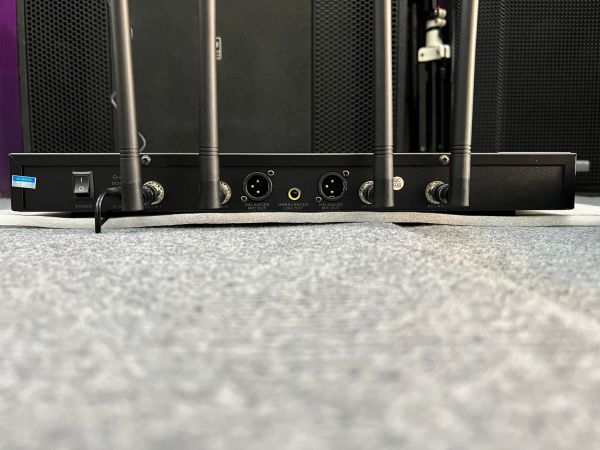 MICRO KARAOKE KHÔNG DÂY CAF MI-9 PRO